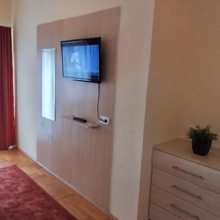 In - Balaton 27595 ヘーヴィーズ