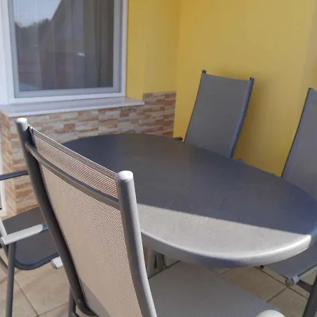 In - Balaton 27595 * ヘーヴィーズ