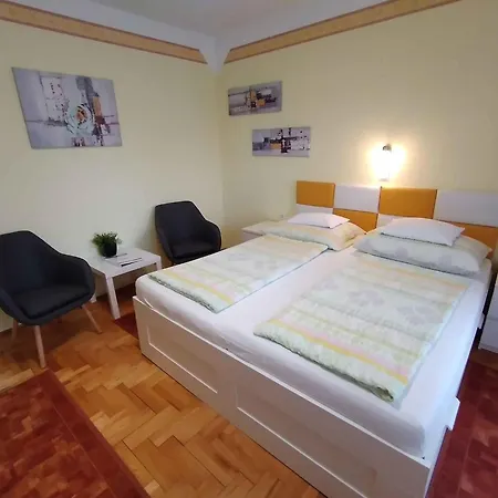 In Heviz/balaton 27595 Apartment